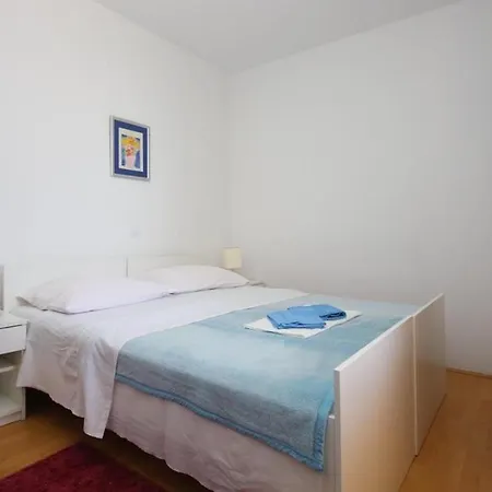 Apartman Katica - One Bedroom With Balcony And Sea View