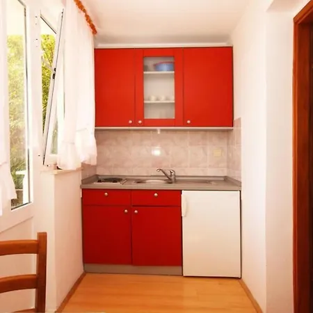 Katica - One Bedroom With Balcony And Sea View Apartment